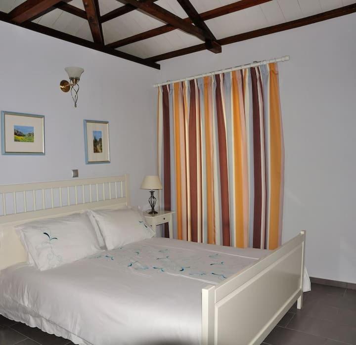 Magnolia Apartment Alonnisos Town ภายนอก รูปภาพ